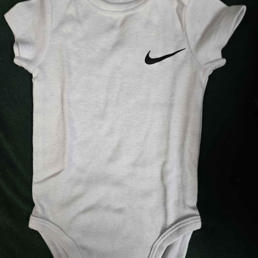 Onesies - Picture 7 of 11